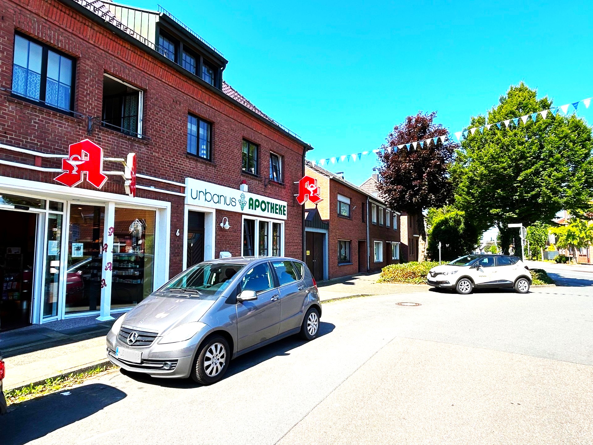 Apo ausen mit Auto